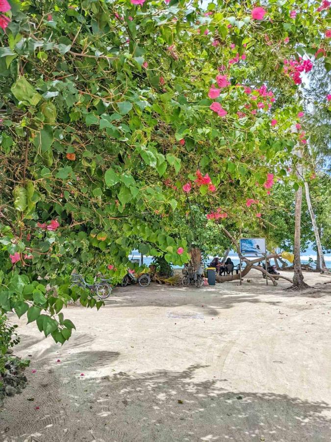 Dhoadhi Retreat Hotel Thulusdhoo Eksteriør billede